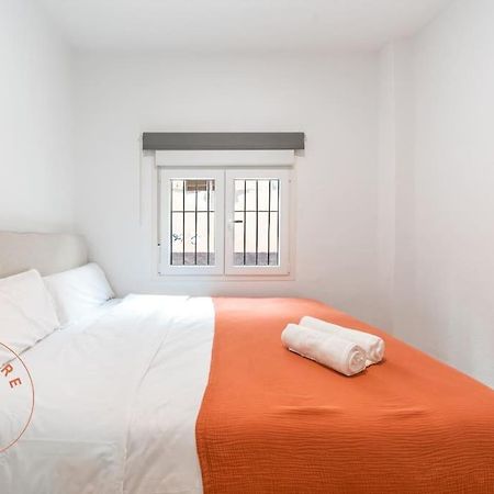 Cosy Apartment With Patio In Malaga - Tcm Exterior foto